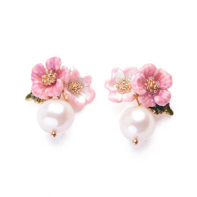 BOEYCJR  Elegant Enamel Flower Simulated Pearl Stud Earrings Handmade Fashion Jewelry Vintage Earrings for Women Gift